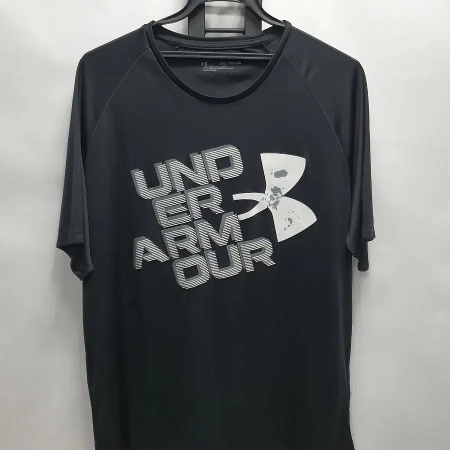 언더아머 반팔티 블랙 xxl