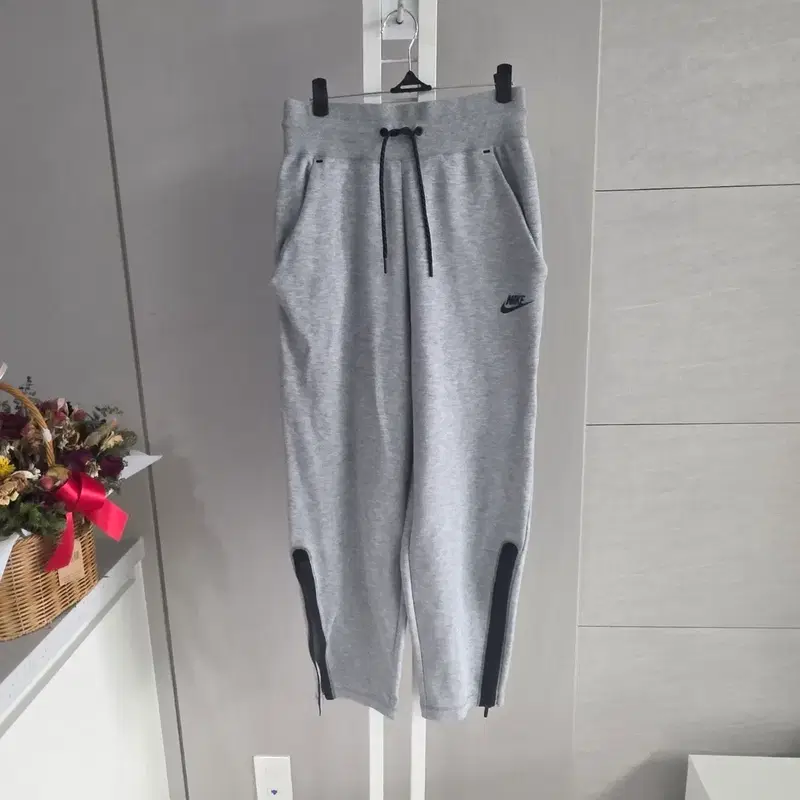 나이키 테크 플리스 조거 팬츠 그레이