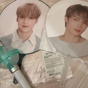 TXT 휴닝카이 부채 2개 세트