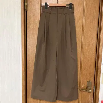 Discoat 2턱 와이드 치노 팬츠 브라운 S