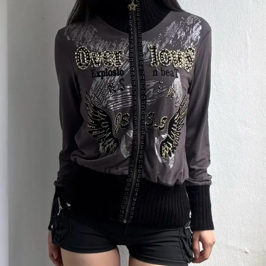 Vintage wing cubic zip-up