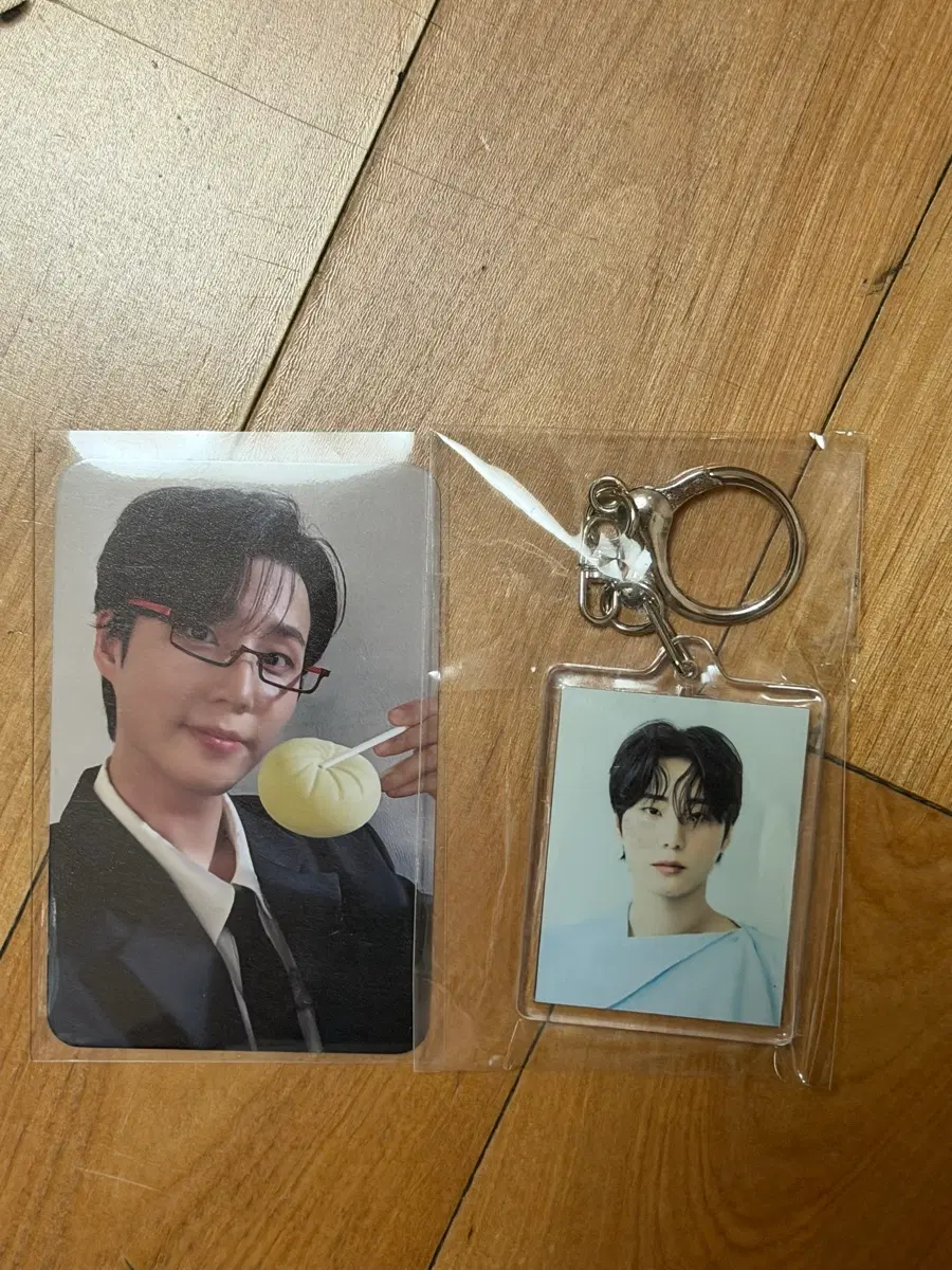 영케이 무신사 안경만두 포토카드 + 초도한정 키링