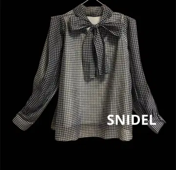 [ SNIDEL/스나이델 ] 하운드투스 패턴 보타이 블라우스