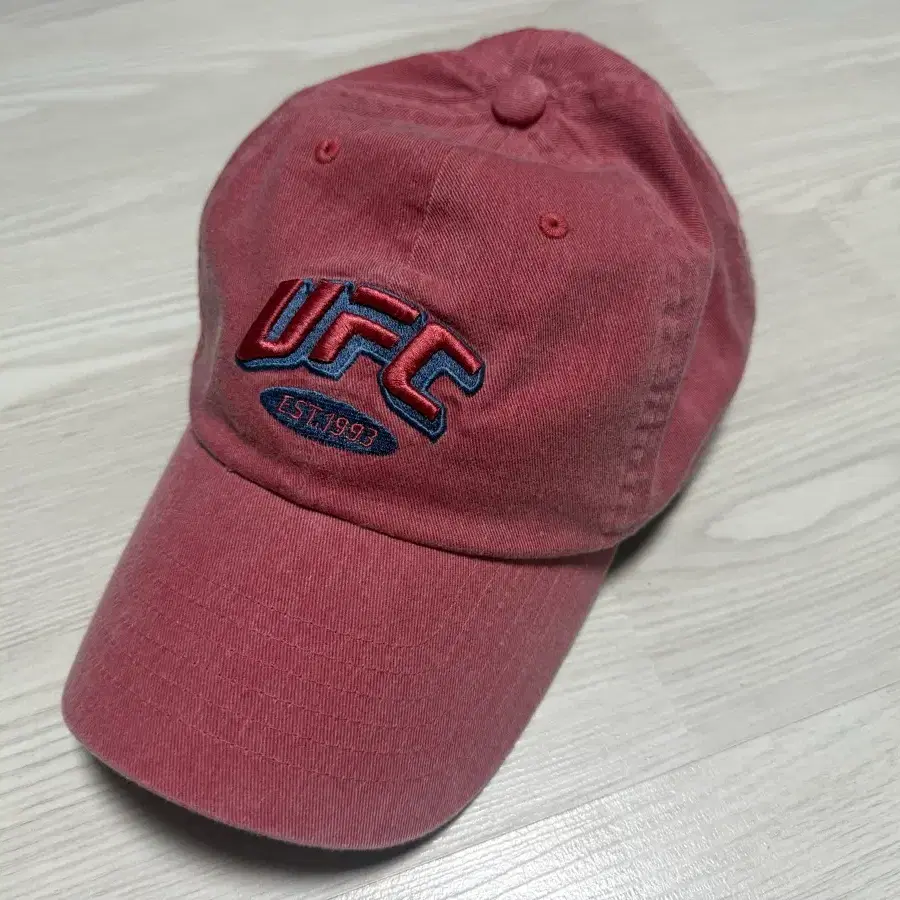 UFC 볼캡 핑크