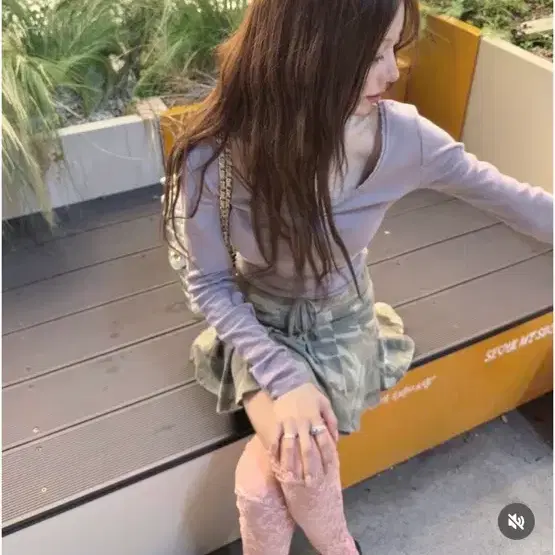 오드원아웃 핑크 레이스 반스타킹 거의새것