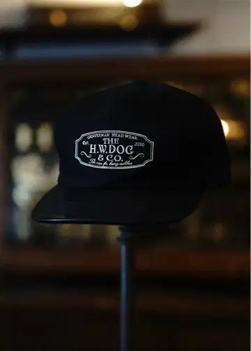THE H.W. DOG & CO. 10주년 기념 캡