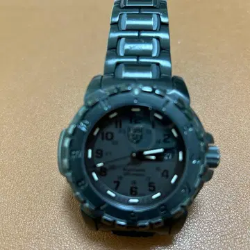 Luminox Nighthawk F-117 쿼츠 손목시계 본체
