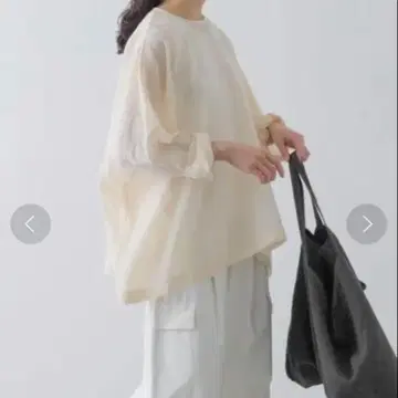카구레 소프트 론 시어 와이드 풀오버 블라우스