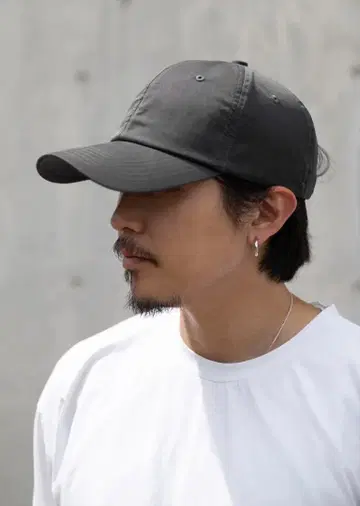 이름 없는 헤드웨어 짐/그리