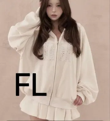 Darich DD 로고 비쥬 벨로아 셋업 화이트 FL 사이즈