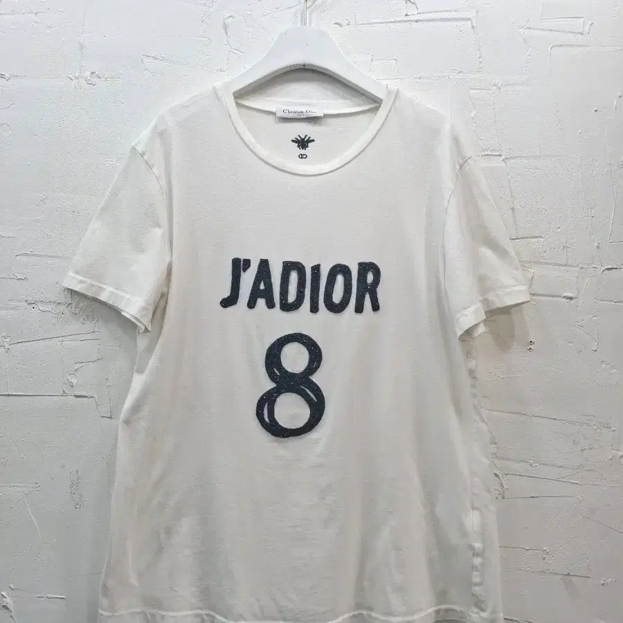 J'ADIOR 8 반팔 티셔츠 화이트