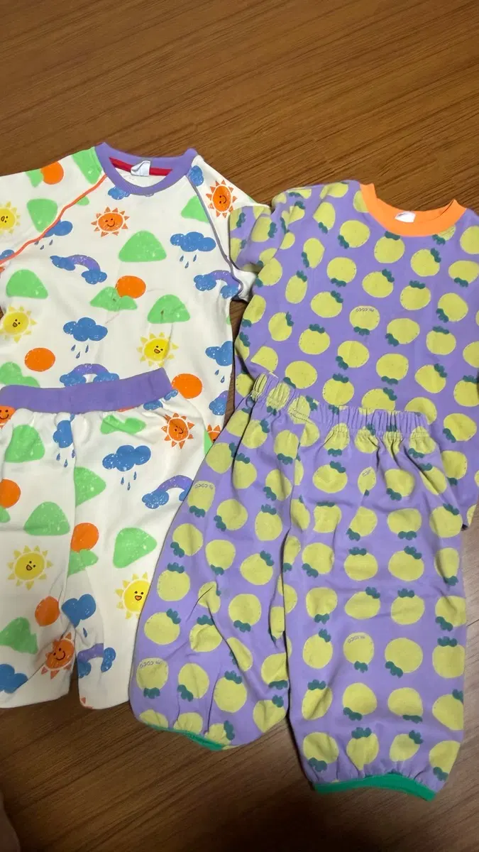 맬리코코 상하세트 2벌일괄 100 등원복