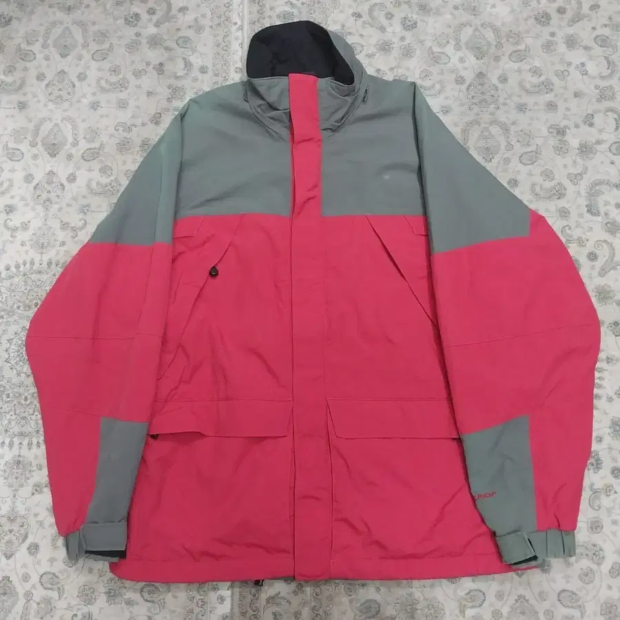 WOOLRICH 울리치 마운틴 파카 M (크게나옴) (105-108)
