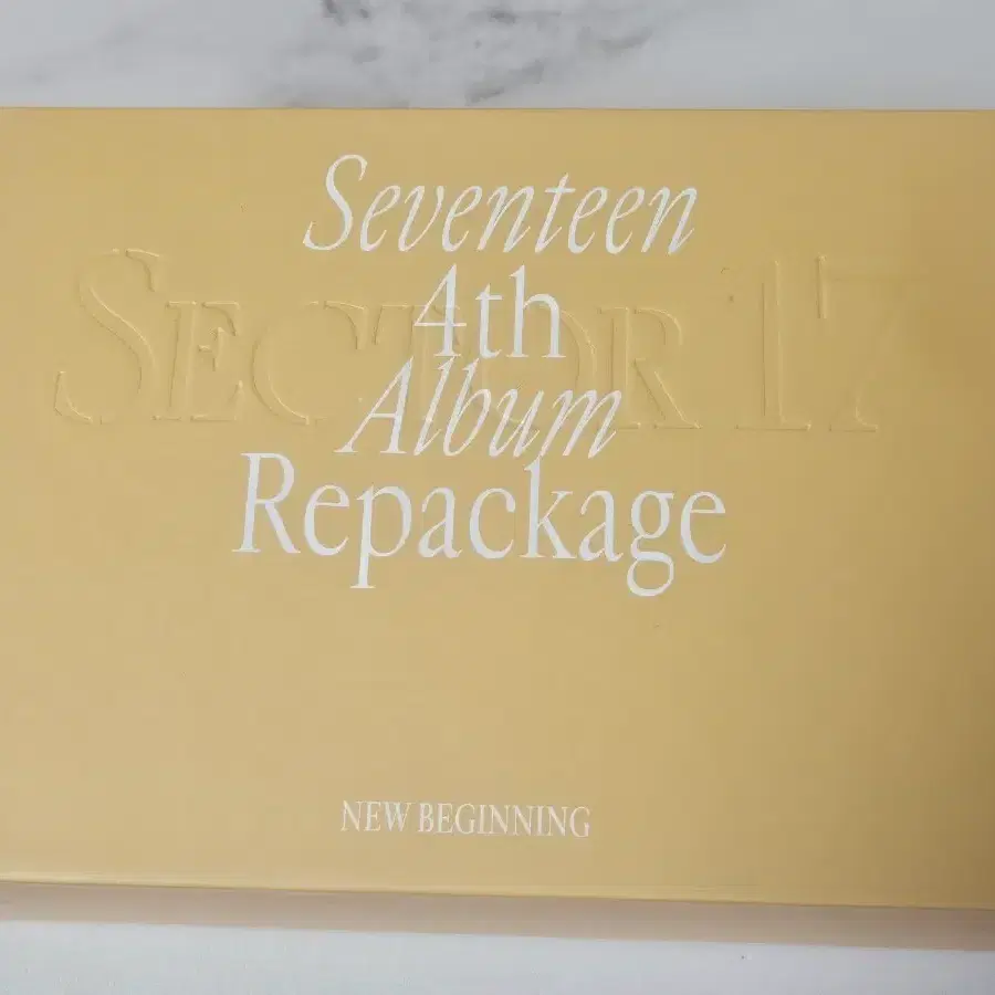 세븐틴 4집 리패키지 앨범 NEW BEGINNING 판매합니다. (키트 미포함)