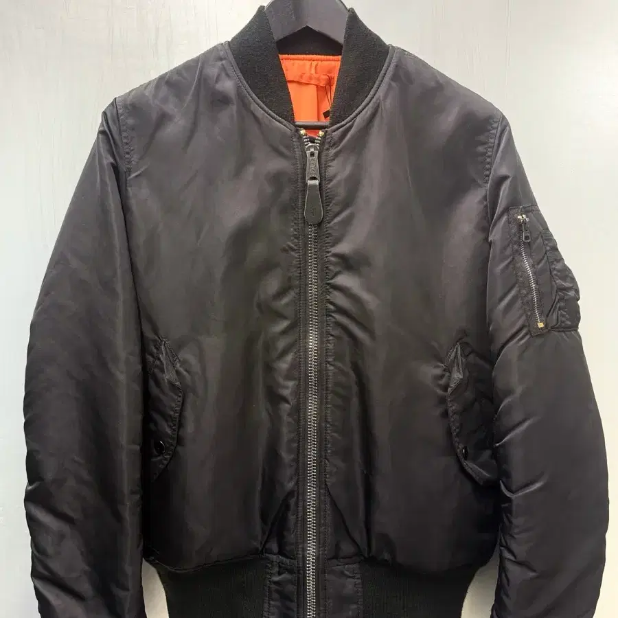 Alpha Industries 알파인더스트리 MA-1 리버시블 봄버 자켓