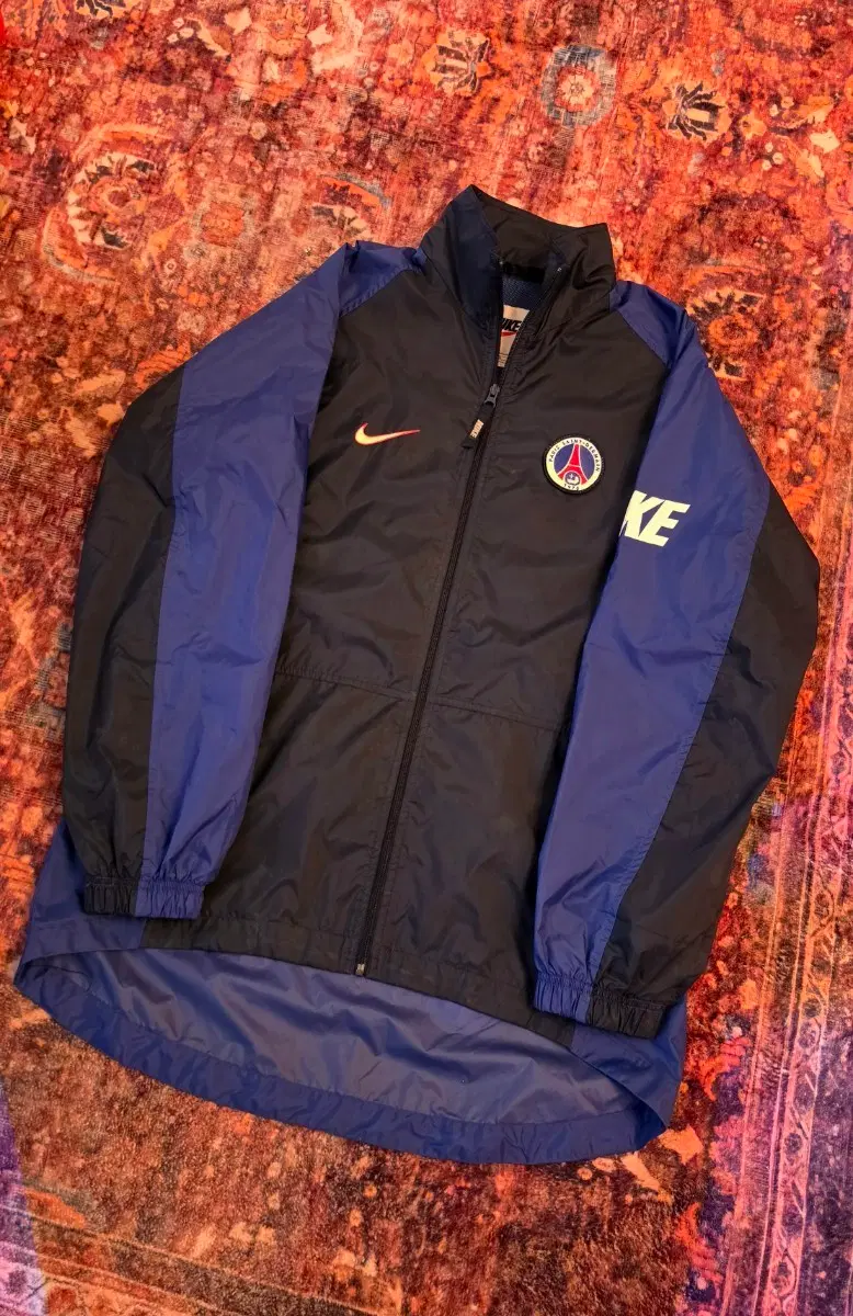 PSG 빈티지 바람막이 파리생제르망