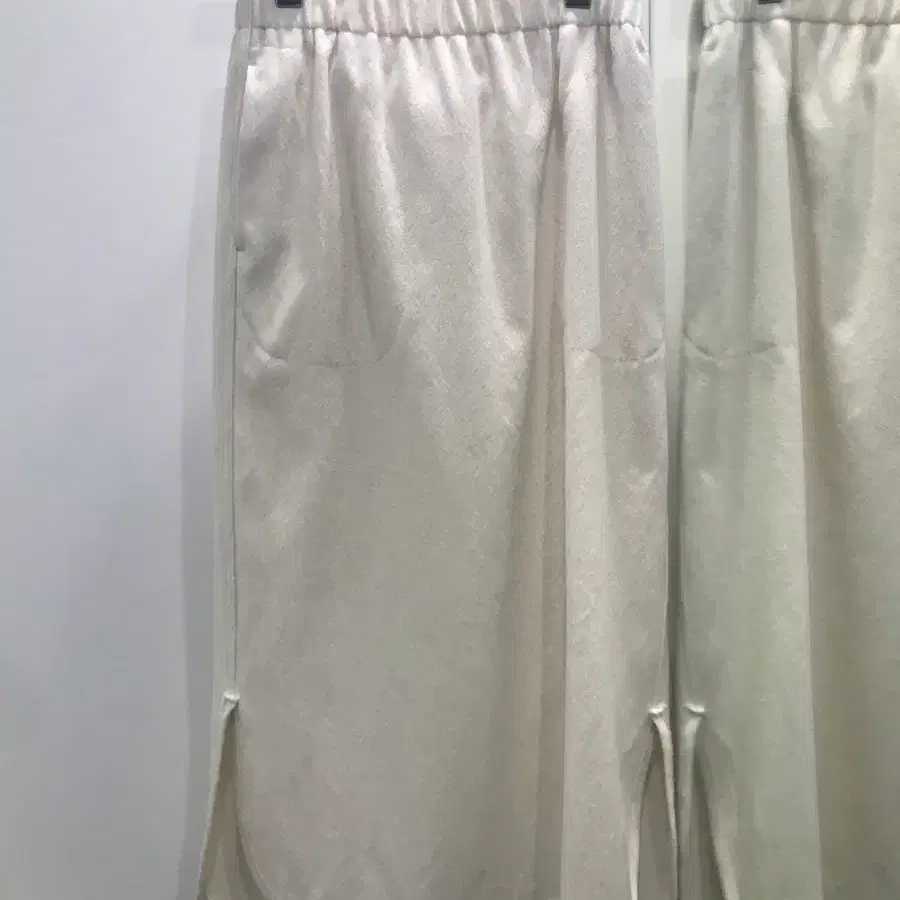 나이젤카본 23FW 멜튼 스커트 아이보리