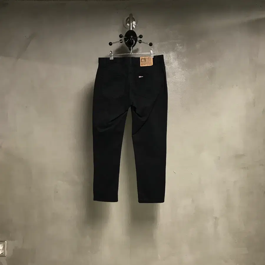 폴로 진스 블랙 팬츠 10