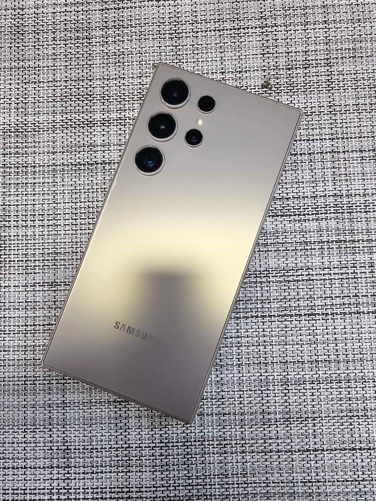 (무잔상) 갤럭시 S24울트라 256G 그레이 24년 1월개통 정상해지공기기 검수완료 60만팝니다@@