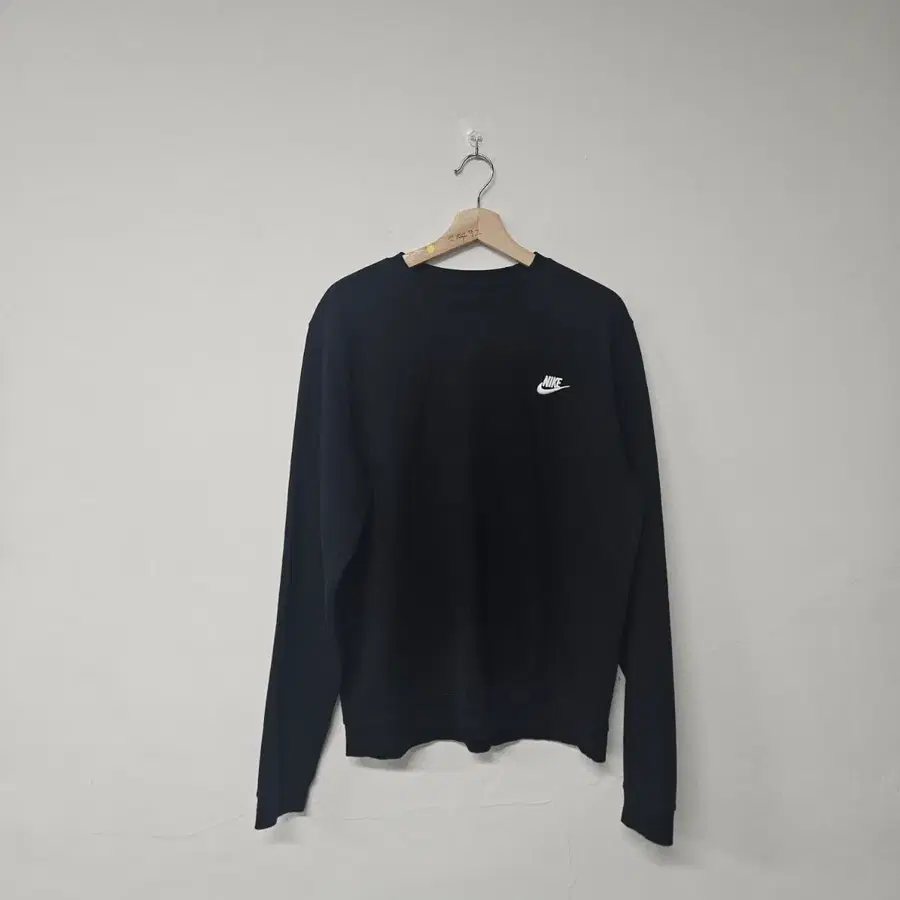 나이키 스우시 맨투맨 블랙( C91)