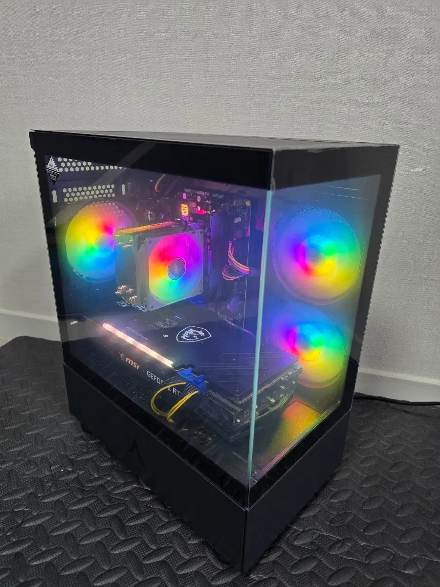 (안산/시흥)라이젠 5 5600XT, 3070 게이밍 컴퓨터 본체 판매 합니다.