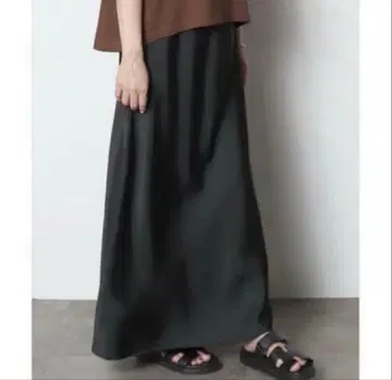 meri 미일리 새틴 내로우 스커트 블랙