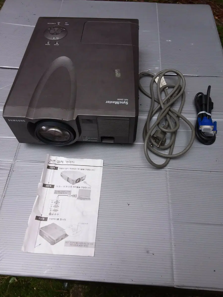 삼성 싱크마스터 NX-2600 프로젝터