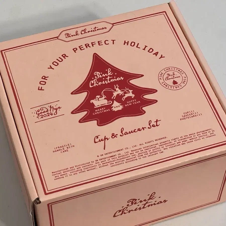 (개봉) SM PINK CHRISTMAS CUP+SAUCER SET 핑크 크리스마스 (지젤)