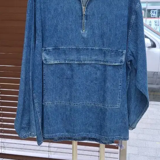 청 데님 오버핏 반집업 맨투맨