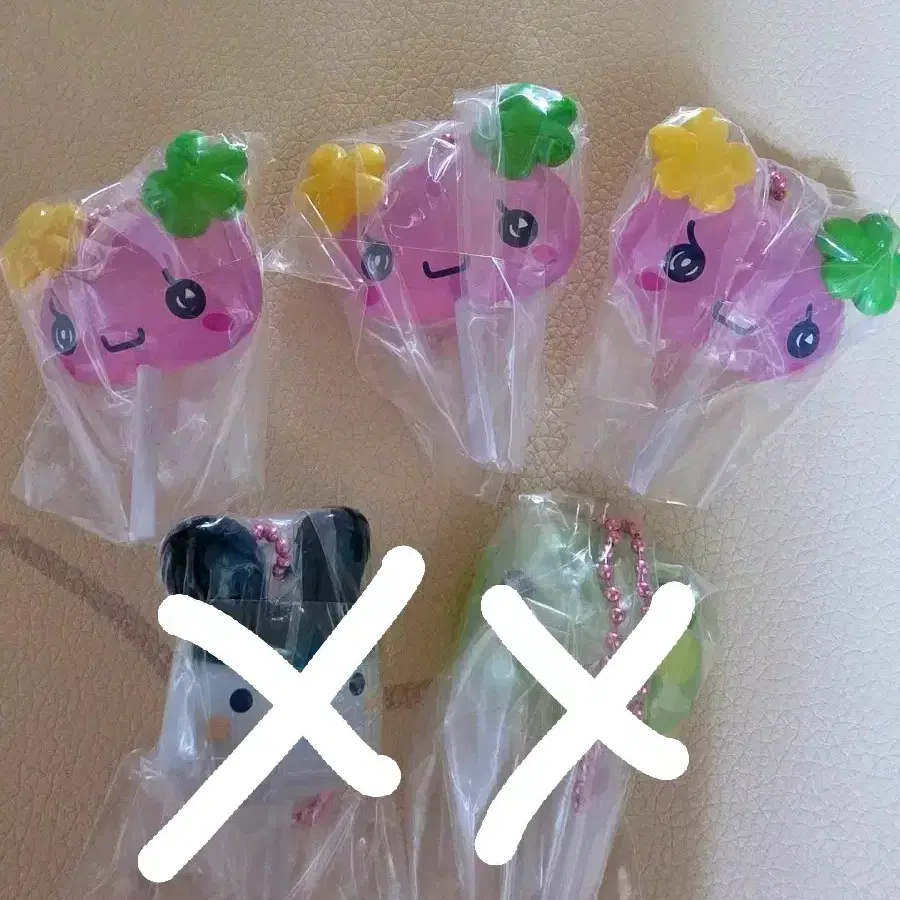 다마고치 컬러풀 캔디 참 막대사탕 키링