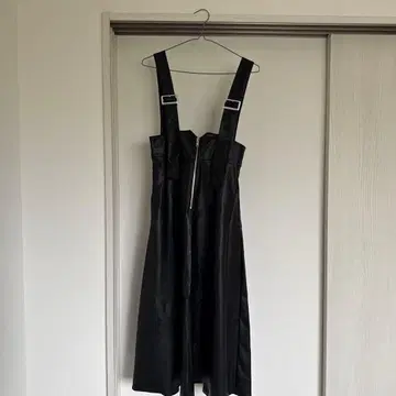 AZUL BY MOUSSY 인조 가죽 살로펫 원피스