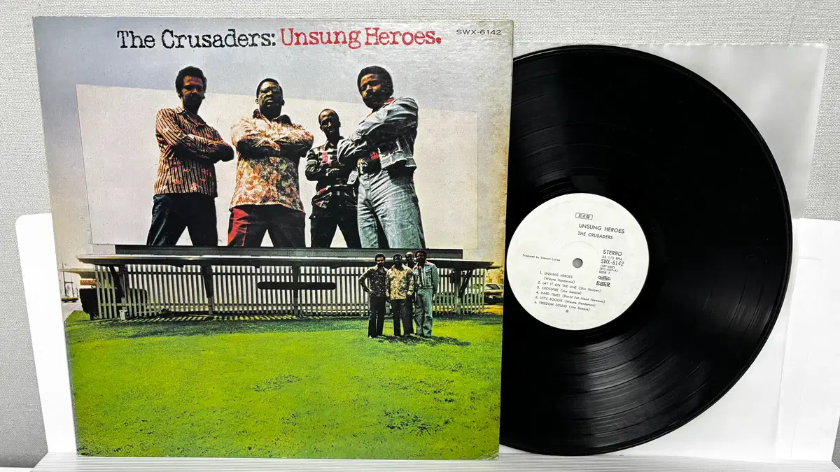 [중고LP] The Crusaders : Unsung Heroes