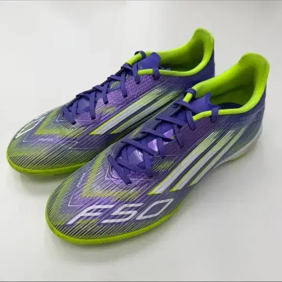 아디다스 F50 축구화 퍼플 라임