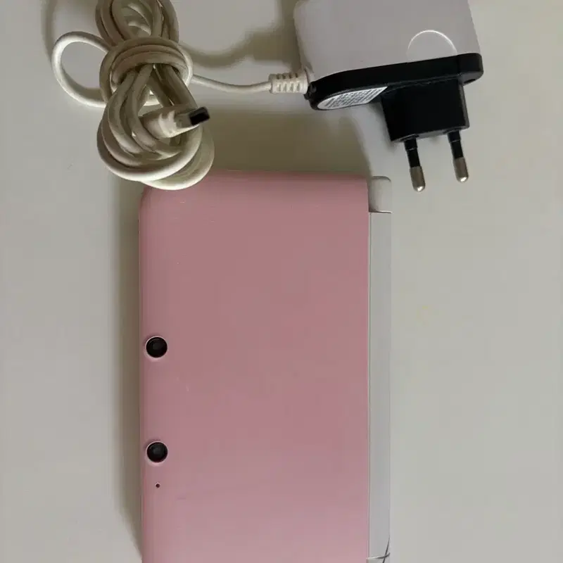 닌텐도 3DS xl 핑크 본체 + 충전기