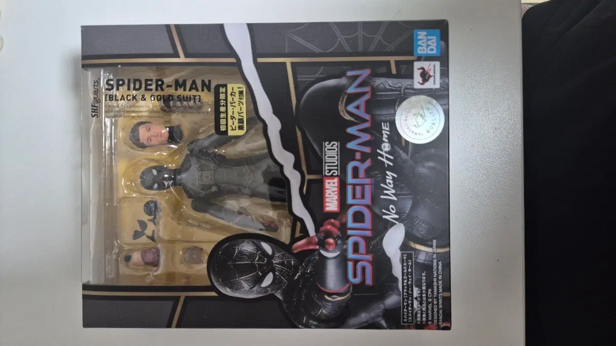 shf 스파이더맨 블랙골드슈트