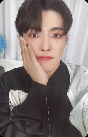 ATEEZ SPIN OFF: FROM THE WITNESS HONG JOONG 트레이딩 카드
