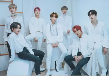 ATEEZ Into the A to Z POP UP STORE 집합 사진 타워 레코드