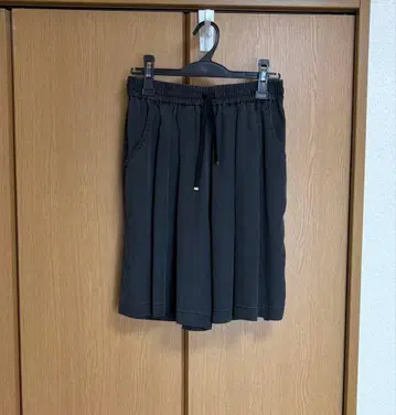 PASSIONE 파시오네 하프 팬츠 숏팬츠 시착만 한 상품