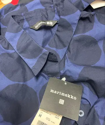 UNIQLO x Marimekko 도트 무늬 긴팔 셔츠 긴팔 네이비 M