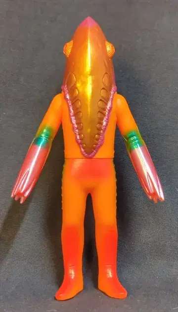 반다이 KAIJU COLORS 2 메트론 외계인