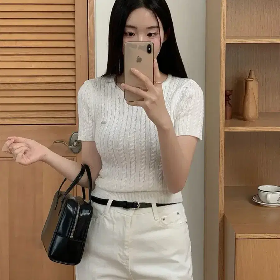 (새상품)케이클럽 자체제작 자개 케이블 반팔 니트 - 아이보리 s