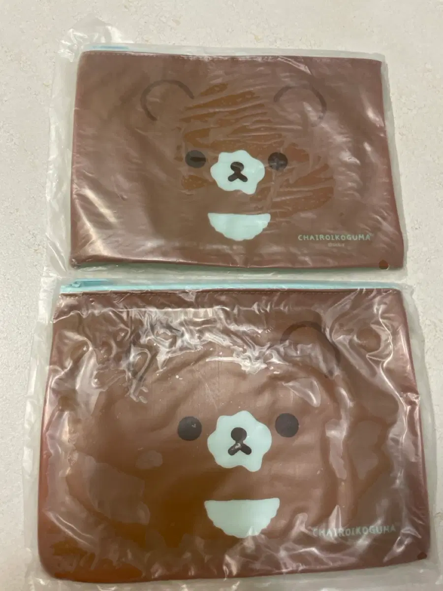 리락쿠마 파우치