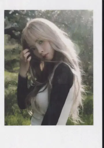 aespa Zine Ver. KARINA MY WORLD 폴라로이드