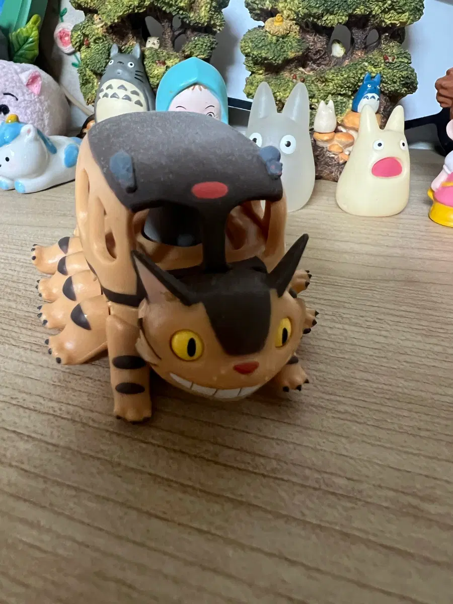 지브리 토토로 고양이버스 자동차