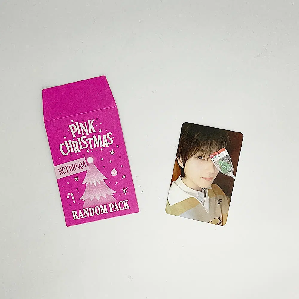 엔시티 드림 지성 2023 핑크 크리스마스 포토카드 포카2 NCT DREAM JISUNG 2023 PINK CHRISTMAS PHOTOCARD 2