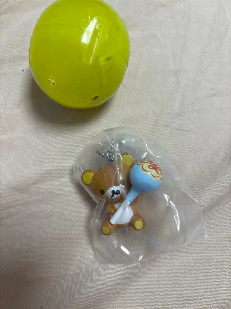 리락쿠마 츄파춥스 가챠 피규어