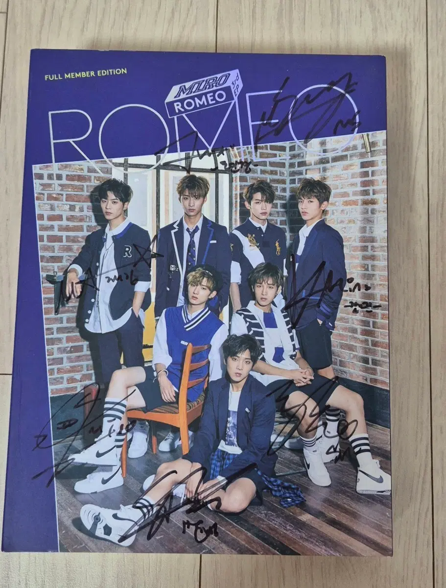 ROMEO MIRO 3rd EP 앨범 친필 싸인