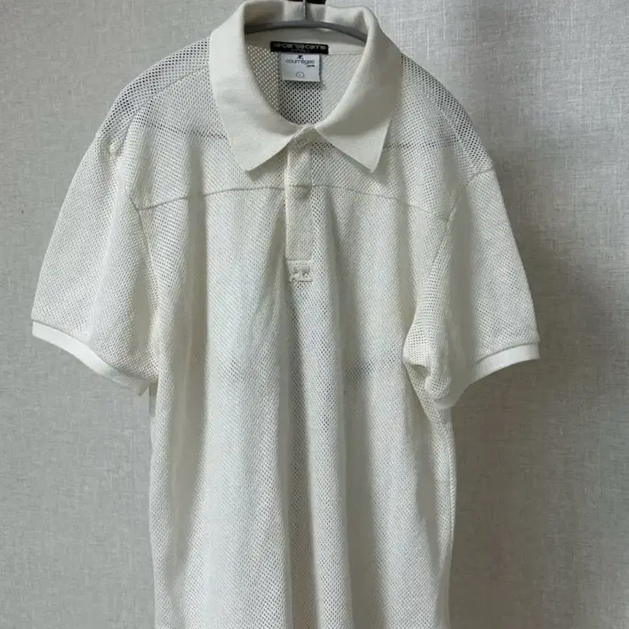 Courreges 꾸레쥬 화이트 메쉬 반팔 폴로티
