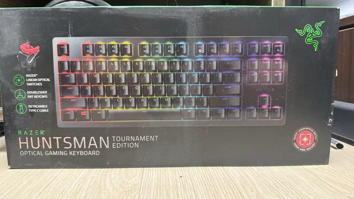 레이저 헌츠맨 Tournament Edition TKL 기계식 게이밍 키보드