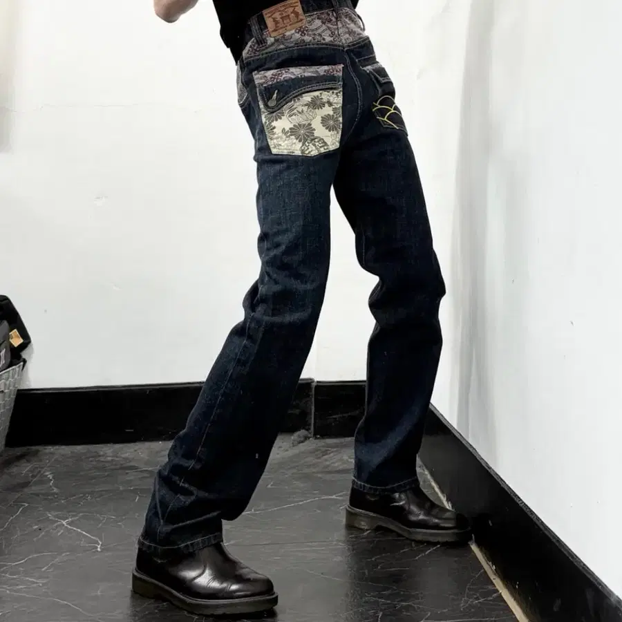 Sharaku 오리엔탈 자수 데님 팬츠